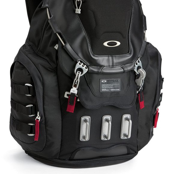Oakley - 34L Kitchen Sink Backpack - Picture 6 of 6